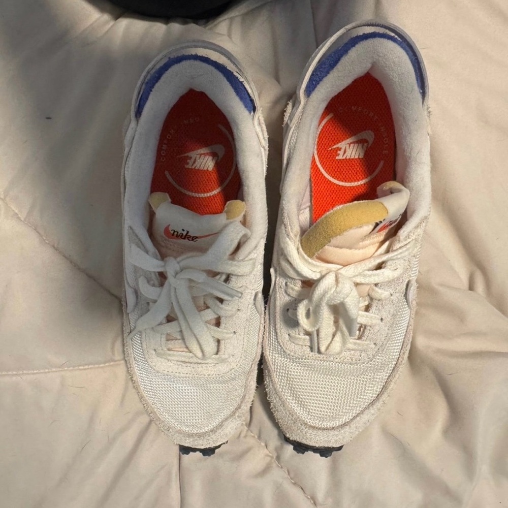 Nike Waffle Debut